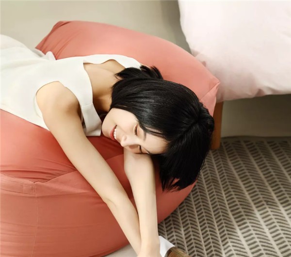 小米系发布8H除甲醛懒人沙发:自由变形 6种用法 小米系发布8H除甲醛懒人沙发:自由变形 6种用法